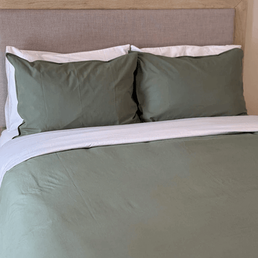 Green set with pillows